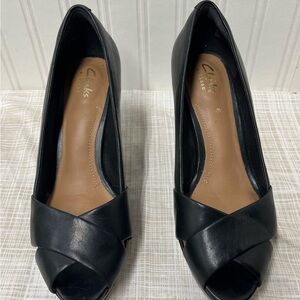 🌟🌟Women’s Clarks Jenness Cloud Foam Black Peep Toe Heels size 8.5